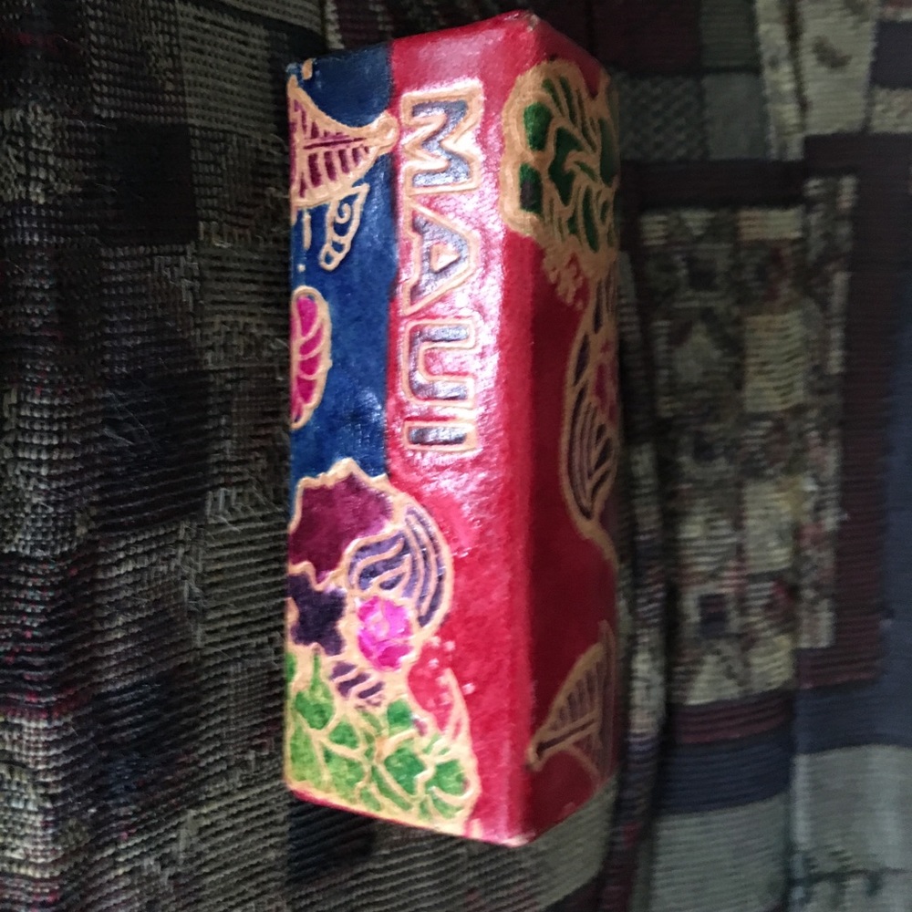 Maui lipstick case